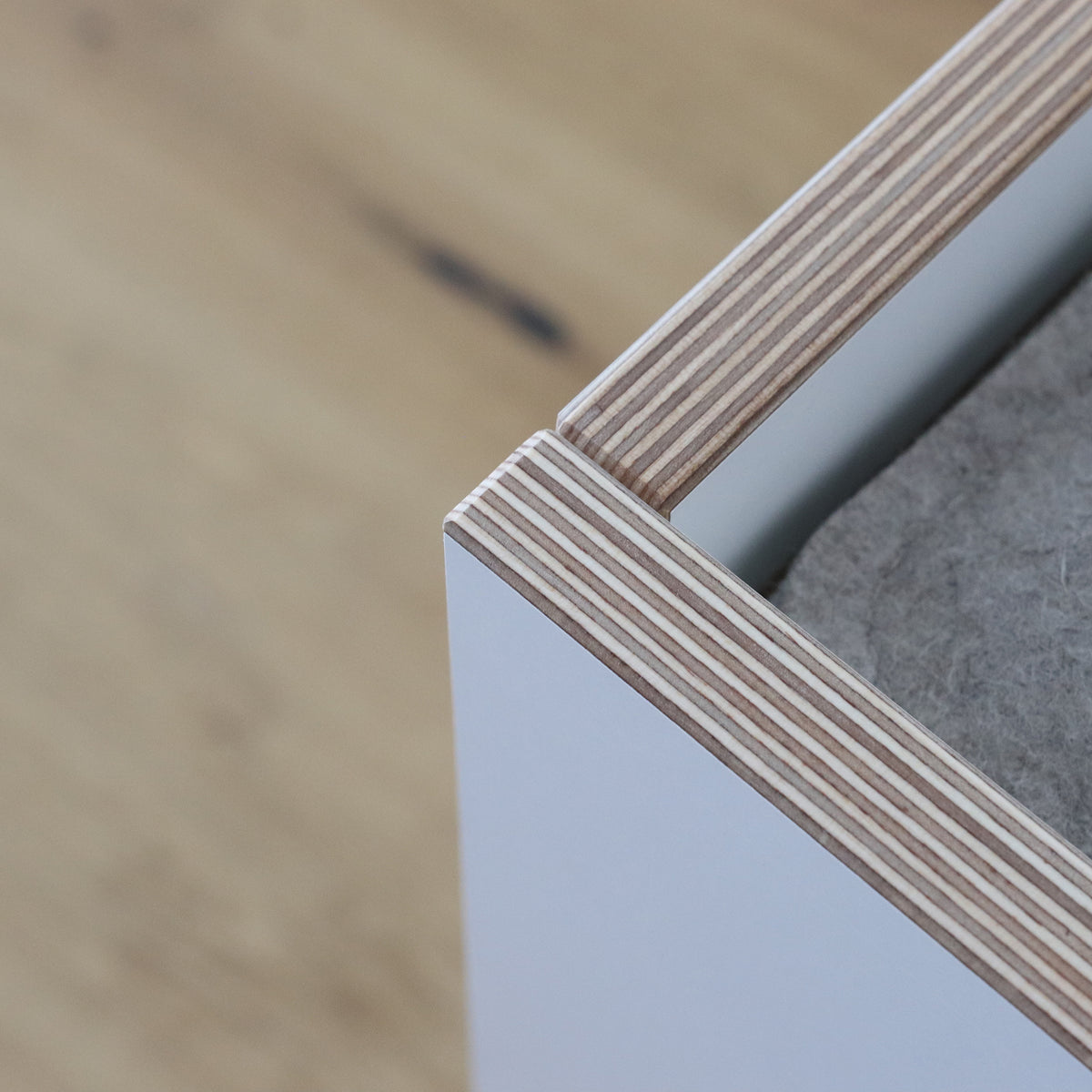 SCRATCH & REST TOWER for cats with scratching surface