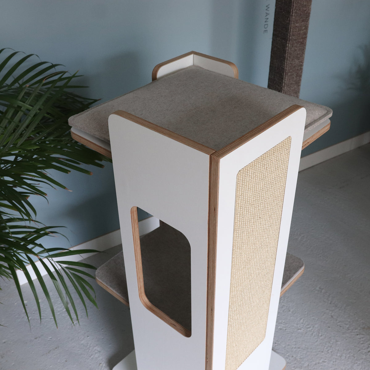 SCRATCH & REST TOWER for cats with scratching surface